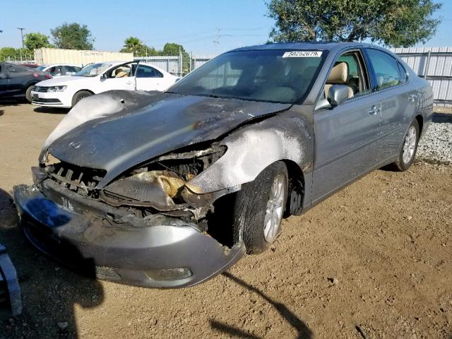 JTHBF30G520049024 - 2002 LEXUS ES 300 GRAY photo 2