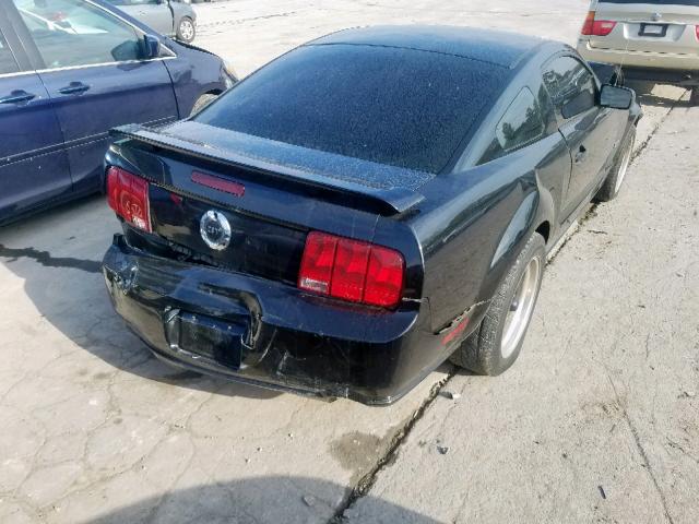 1ZVFT82H165134706 - 2006 FORD MUSTANG GT BLACK photo 4