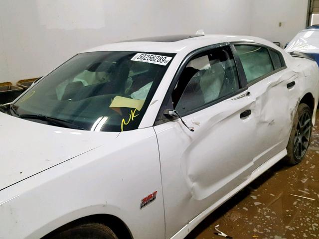 2C3CDXGJ5KH622346 - 2019 DODGE CHARGER SC WHITE photo 9