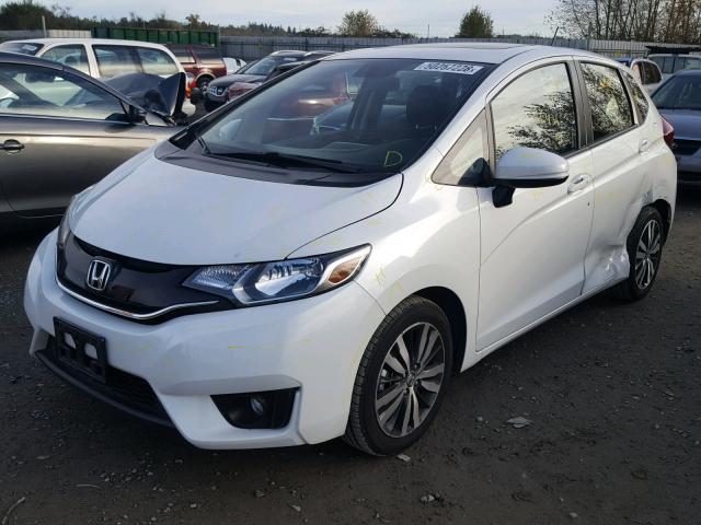 JHMGK5H73GS002586 - 2016 HONDA FIT EX WHITE photo 2