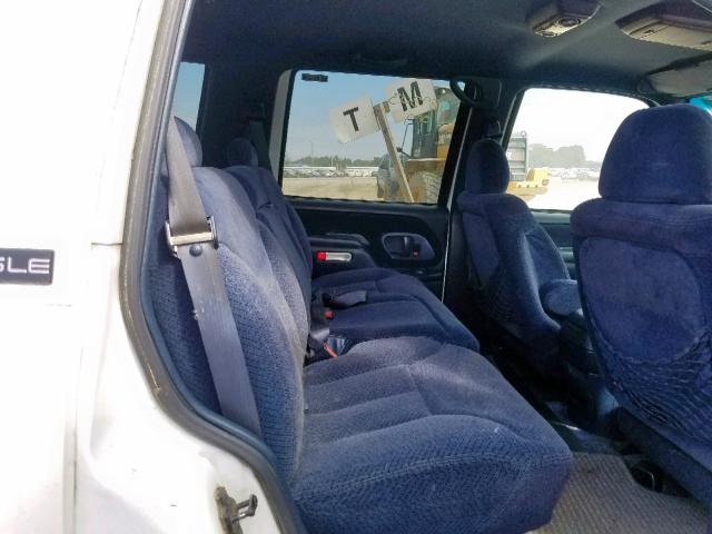 1GKEK13K1SJ764508 - 1995 GMC YUKON WHITE photo 6