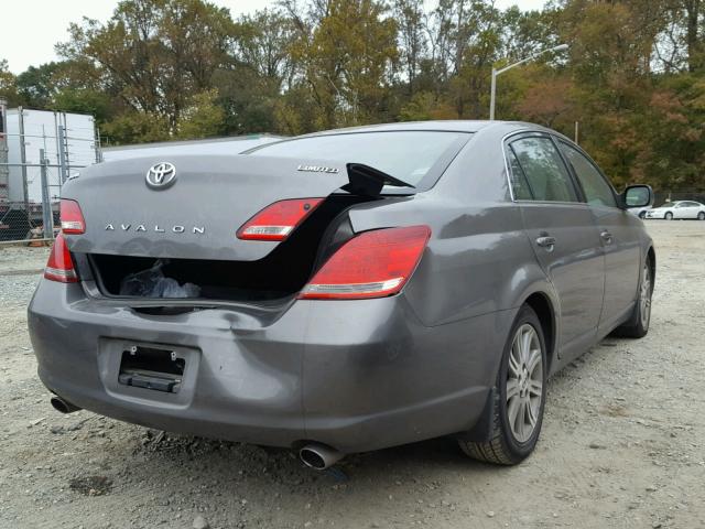 4T1BK36B45U031938 - 2005 TOYOTA AVALON XL GRAY photo 4