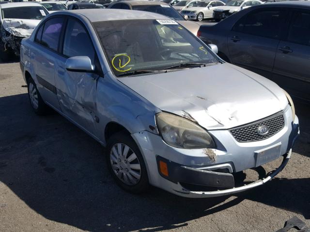 KNADE123166045953 - 2006 KIA RIO BLUE photo 1