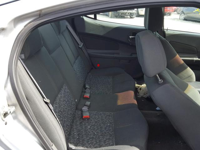 2G2WP522641120773 - 2004 PONTIAC GRAND PRIX SILVER photo 6