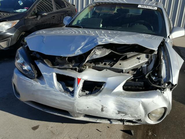 2G2WP522641120773 - 2004 PONTIAC GRAND PRIX SILVER photo 9