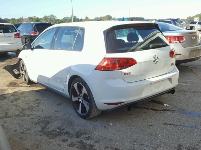 3VW547AU8HM016795 - 2017 VOLKSWAGEN GTI SPORT WHITE photo 3