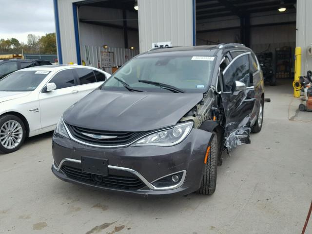 2C4RC1N7XJR230226 - 2018 CHRYSLER PACIFICA H GRAY photo 2