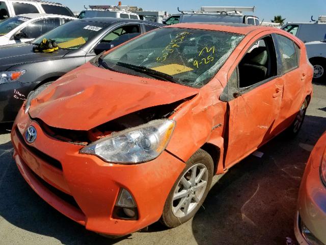 JTDKDTB33D1039946 - 2013 TOYOTA PRIUS C ORANGE photo 2