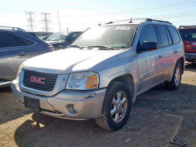 1GKDT13S352380527 - 2005 GMC ENVOY SILVER photo 2