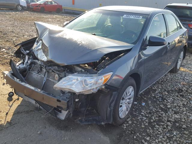 4T1BD1FK7CU050303 - 2012 TOYOTA CAMRY HYBR GRAY photo 2