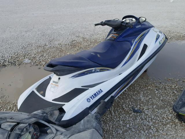 YAMA3701E404 - 2004 YAMAHA WAVERUNNER PURPLE photo 4