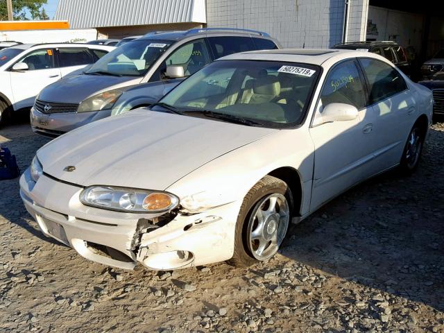 1G3GS64C324180439 - 2002 OLDSMOBILE AURORA 4.0 WHITE photo 2