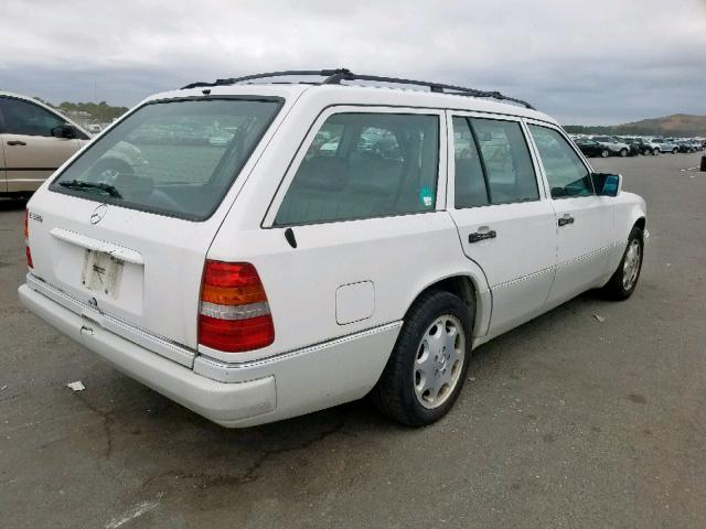 WDBEA92E4SF304379 - 1995 MERCEDES-BENZ E 320 WHITE photo 4