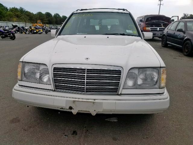 WDBEA92E4SF304379 - 1995 MERCEDES-BENZ E 320 WHITE photo 9