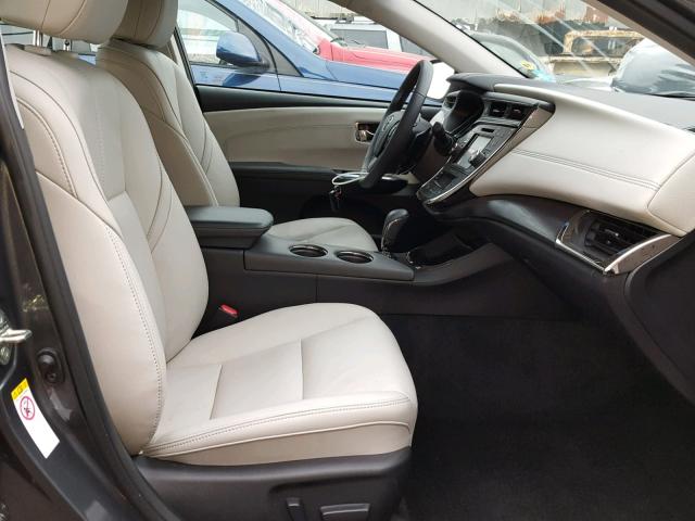 4T1BK1EB3HU258113 - 2017 TOYOTA AVALON XLE GRAY photo 5