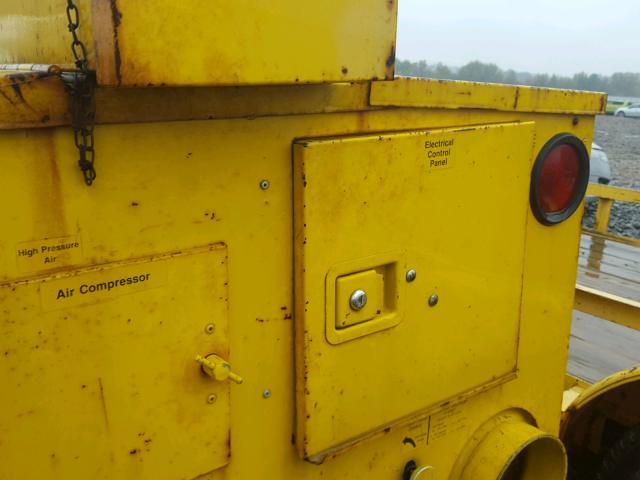 1RX151008K1071945 - 1989 HESC TRAILER YELLOW photo 10