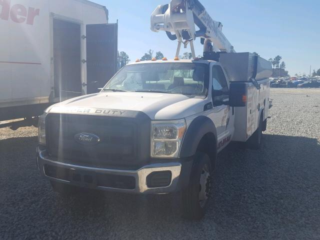 1FDUF5GYXFEA99703 - 2015 FORD F550 SUPER WHITE photo 2