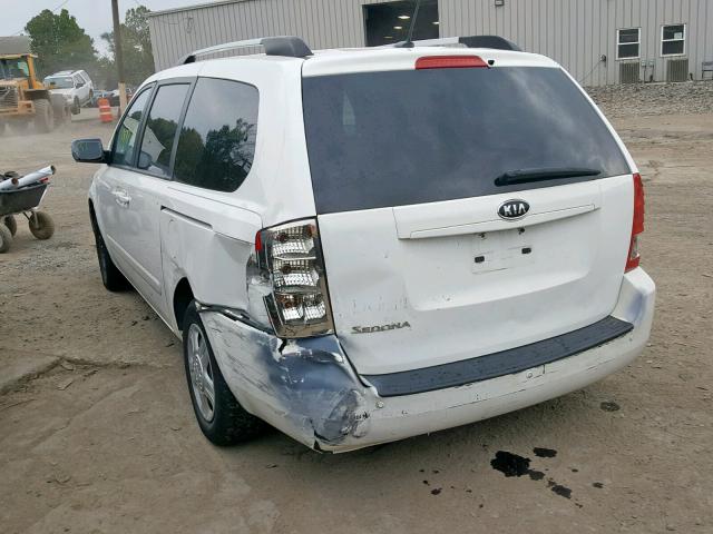 KNDMG4C70C6499977 - 2012 KIA SEDONA LX WHITE photo 3