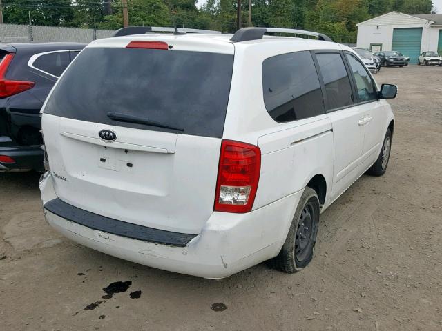 KNDMG4C70C6499977 - 2012 KIA SEDONA LX WHITE photo 4