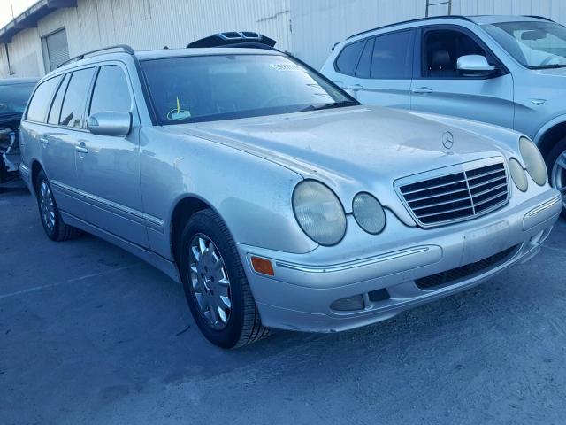 WDBJH65J01B381760 - 2001 MERCEDES-BENZ E 320 SILVER photo 1