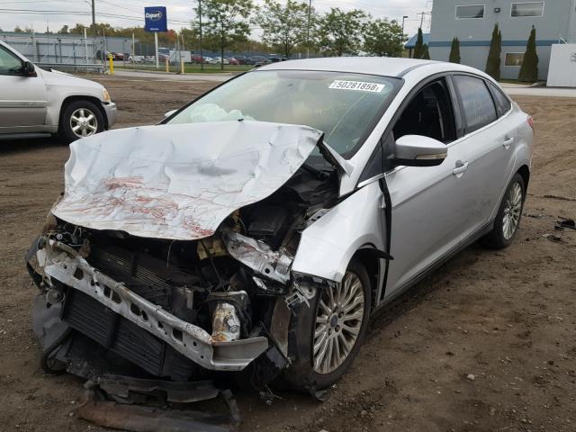 1FAHP3J29CL158183 - 2012 FORD FOCUS TITA SILVER photo 2