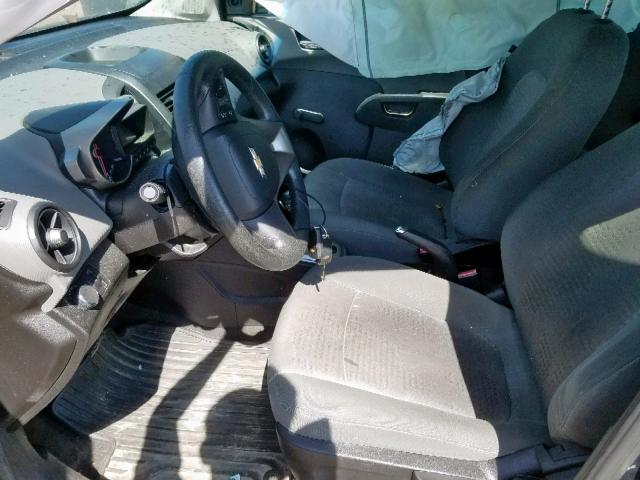 1G1JA5SGXD4179678 - 2013 CHEVROLET SONIC LS 黑色 照片 5