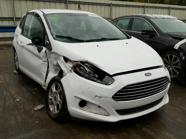 3FADP4EJ7FM104356 - 2015 FORD FIESTA SE WHITE photo 1