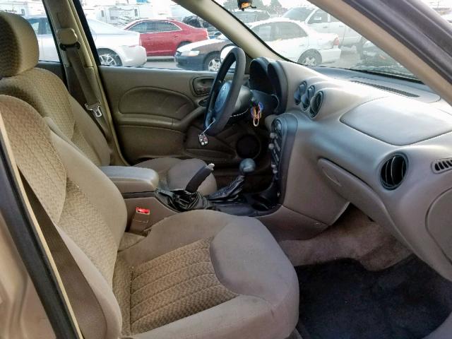 1G2NE52E95M106979 - 2005 PONTIAC GRAND AM S GOLD photo 5