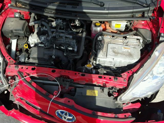 JTDKDTB34D1556415 - 2013 TOYOTA PRIUS C RED photo 7