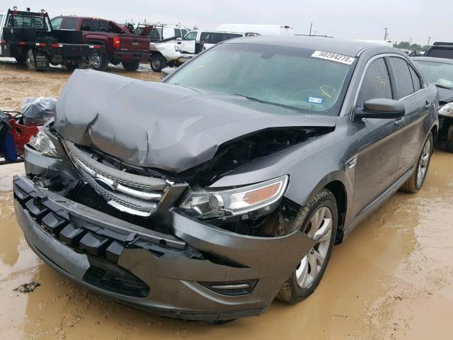 1FAHP2EW0BG172682 - 2011 FORD TAURUS SEL GRAY photo 2