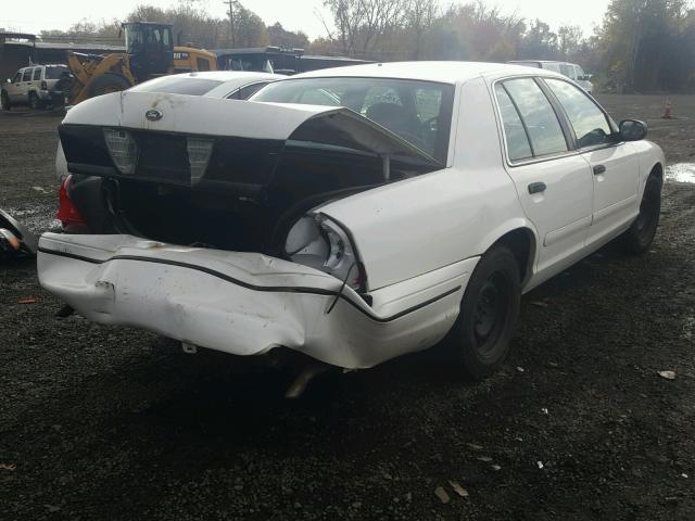 2FAFP71W3YX175153 - 2000 FORD CROWN VICT WHITE photo 4