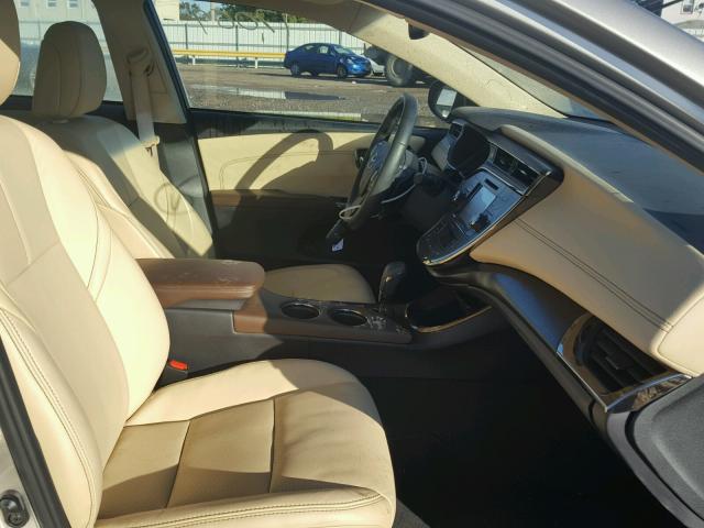 4T1BK1EB5JU266168 - 2018 TOYOTA AVALON XLE TAN photo 5