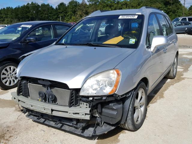 KNAFG526477068742 - 2007 KIA RONDO LX SILVER photo 2