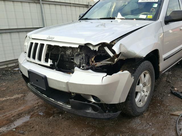 1J8GR48K28C228165 - 2008 JEEP GRAND CHER SILVER photo 9