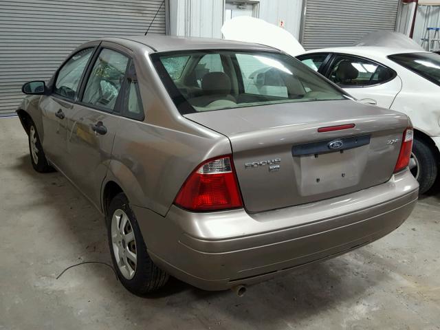 1FAFP34N15W241119 - 2005 FORD FOCUS ZX4 TAN photo 3