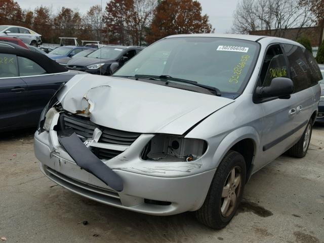 1D4GP45RX6B560469 - 2006 DODGE CARAVAN SX SILVER photo 2