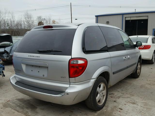 1D4GP45RX6B560469 - 2006 DODGE CARAVAN SX SILVER photo 4