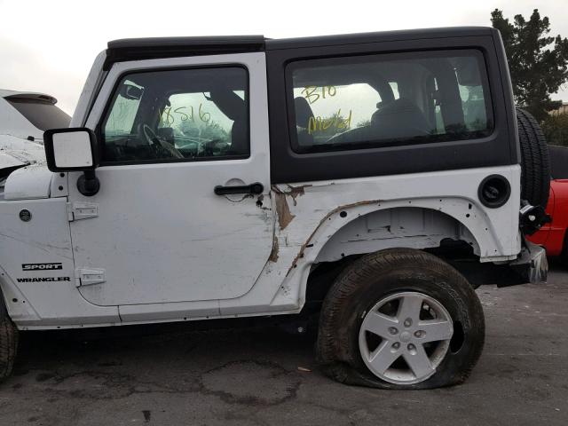 1C4AJWAG2HL629771 - 2017 JEEP WRANGLER S WHITE photo 9