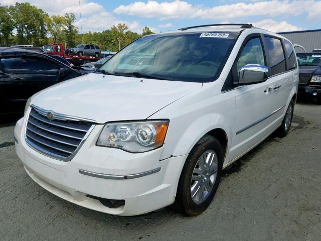 2A8HR64X68R719959 - 2008 CHRYSLER TOWN & COU WHITE photo 2