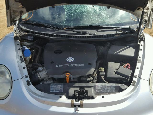 3VWDD21C7YM447019 - 2000 VOLKSWAGEN NEW BEETLE Silber Foto 7