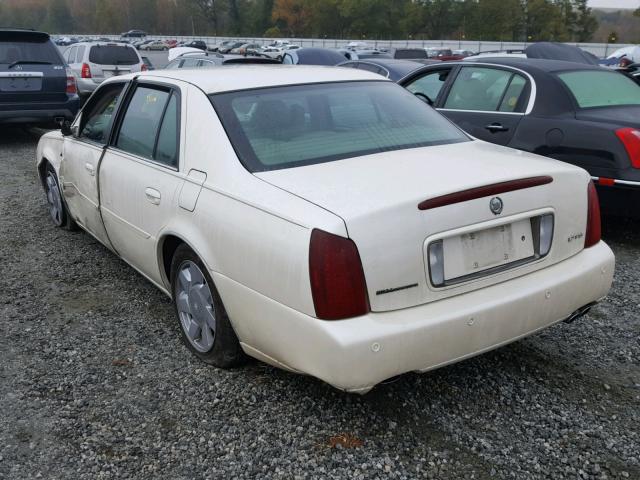 1G6KF5793YU331574 - 2000 CADILLAC DEVILLE DT WHITE photo 3