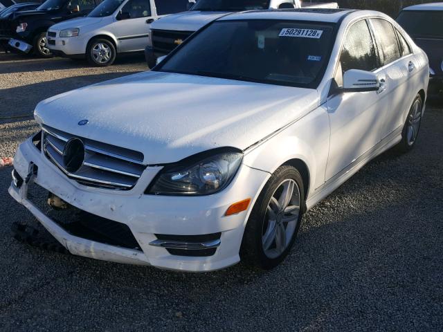 WDDGF4HB0DR296655 - 2013 MERCEDES-BENZ C 250 WHITE photo 2