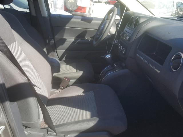 1C4NJCBA0CD523221 - 2012 JEEP COMPASS SP 灰色 照片 5