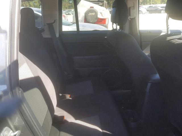 1C4NJCBA0CD523221 - 2012 JEEP COMPASS SP 灰色 照片 6