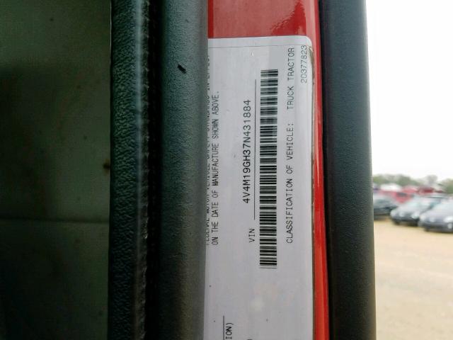 4V4M19GH37N431884 - 2007 VOLVO VN VNM RED photo 10