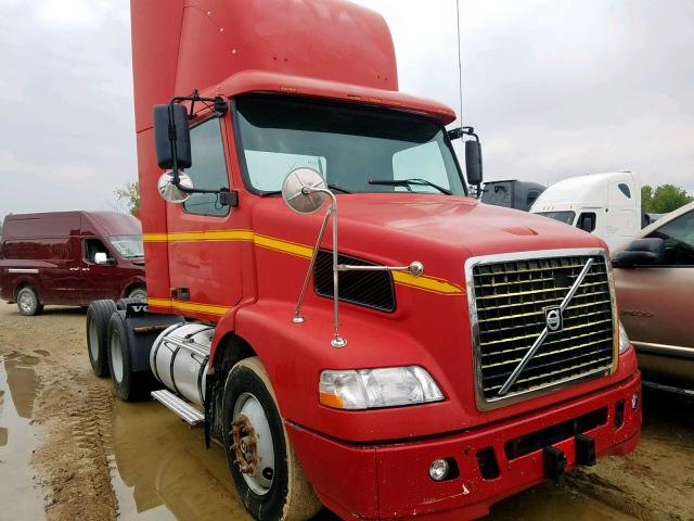 4V4MC9GF08N488358 - 2008 VOLVO VN VNM RED photo 1