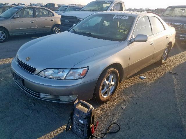 JT8BF28G2X5052620 - 1999 LEXUS ES 300 BEIGE photo 2