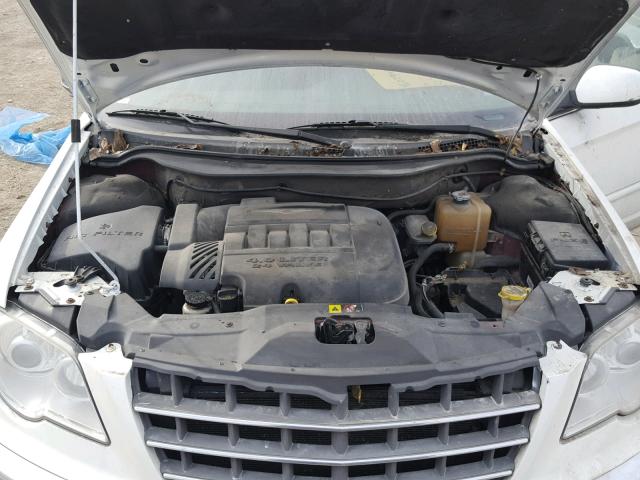 2A8GF78X17R194215 - 2007 CHRYSLER PACIFICA L WHITE photo 7