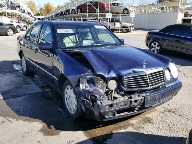 WDBJF65F2WA696820 - 1998 MERCEDES-BENZ E 320 BLUE photo 1