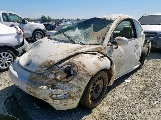 3VWBK21C43M409088 - 2003 VOLKSWAGEN NEW BEETLE 白色 照片 2
